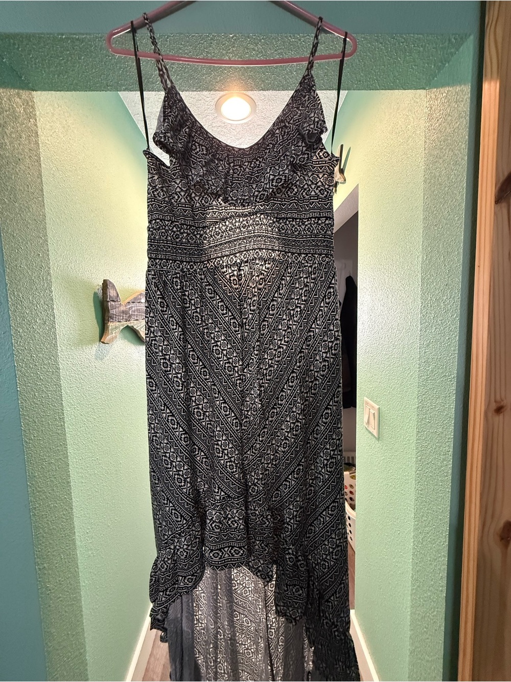 Express Black & White Printed High-Low Maxi Dress